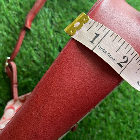 Red Coach shoulder bag - Picture 16 of 16